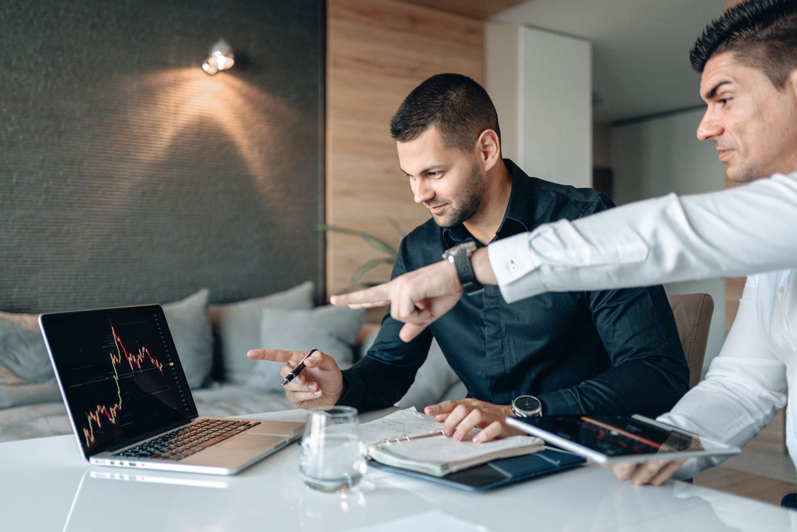Does ETRADE Allow Fractional Shares? What Investors Can Buy in 2026