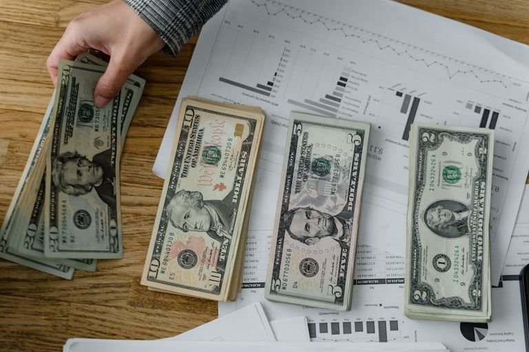 457b vs 401k: Key Differences and 2026 Limits