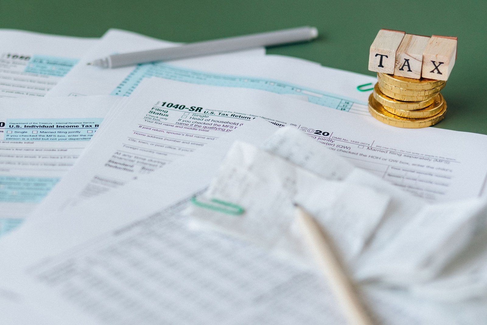 Adjusted Gross Income vs. Taxable Income: What’s the Difference?