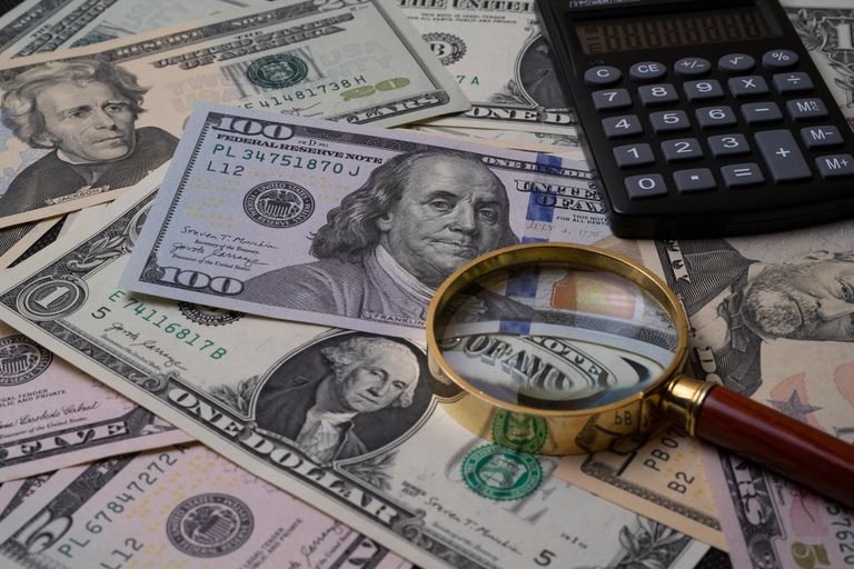 Annuity vs IRA: Key Differences and Which Is Better?