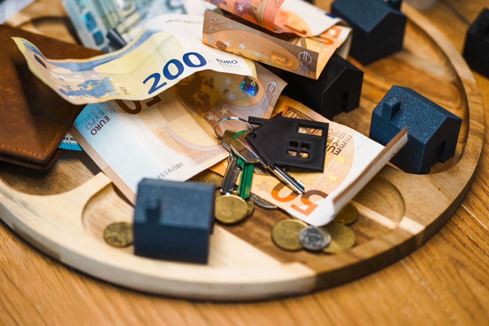 Fixed Rate vs Adjustable Rate Mortgage: Which Is Better in 2026?