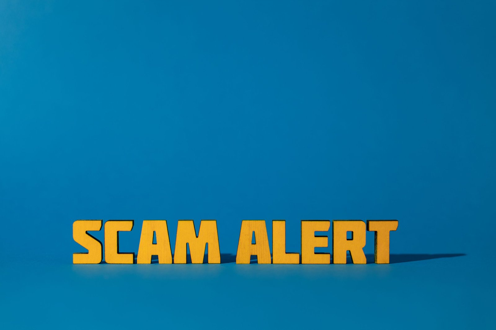Fraud Alert vs. Credit Freeze: Differences and Which to Use