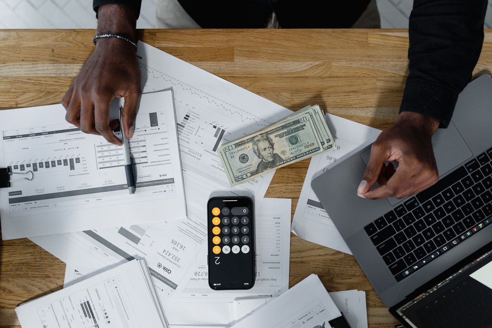 Minimum Payment vs. Statement Balance: Which Should You Pay?