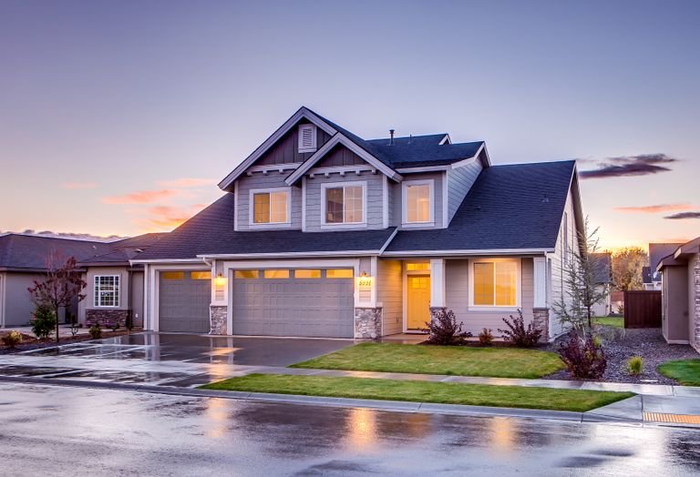 Home Warranty vs Home Insurance: What’s Covered and Do You Need Both?