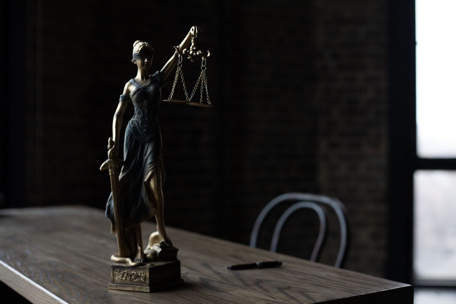 Power of Attorney vs. Guardianship: Key Differences, Costs and Control