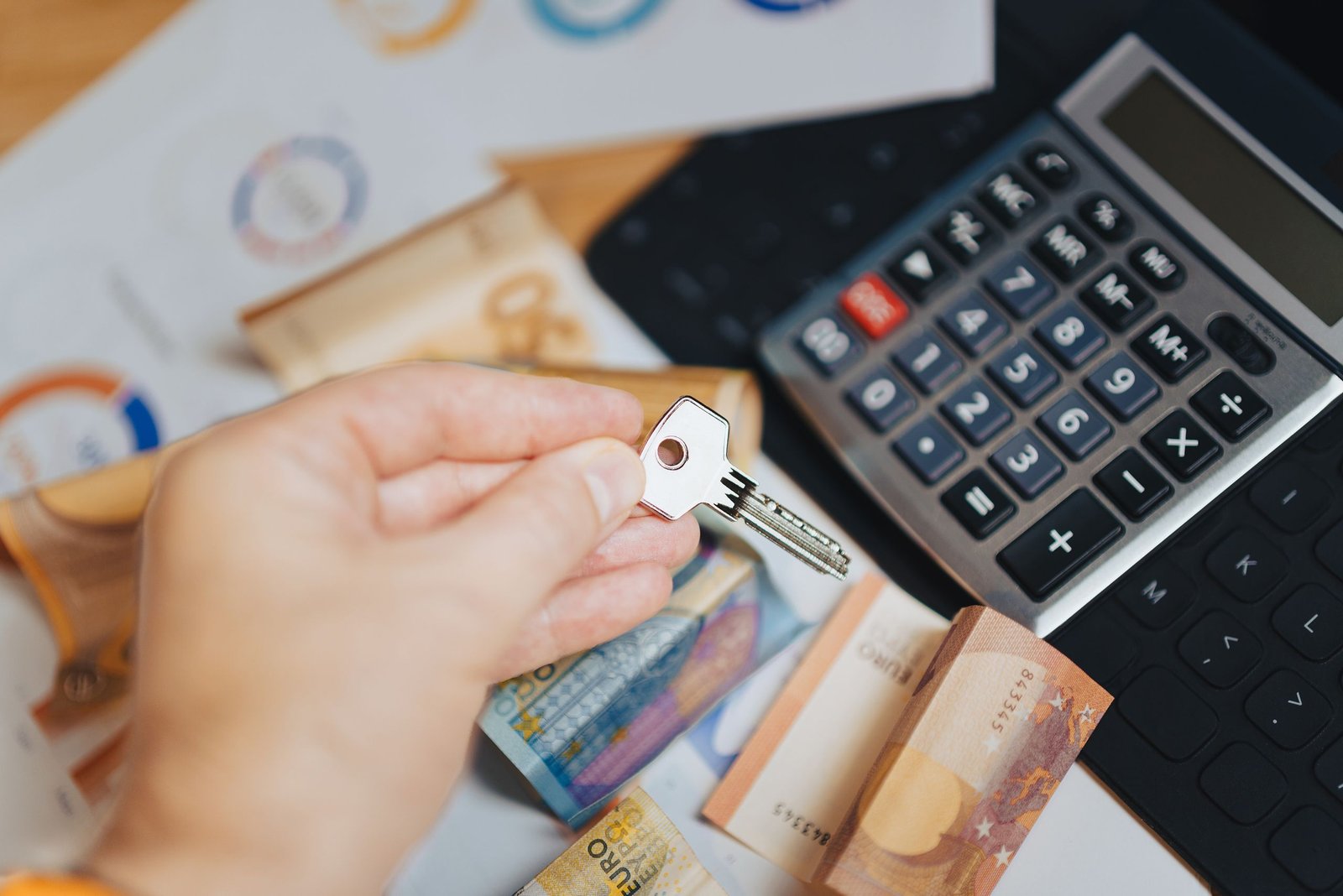 Universal Life Insurance vs. Whole Life: Key Differences