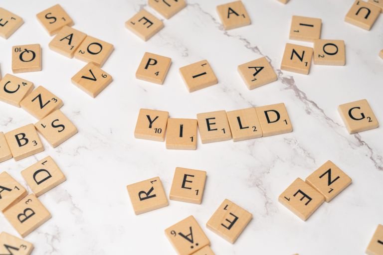Yield to Maturity vs. Coupon Rate: Which Number Shows a Bond’s Real Return?