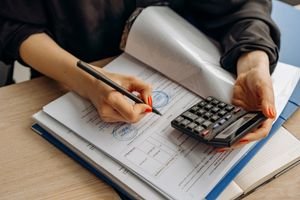 HRA vs FSA: Which Employer Health Benefit Saves You More?