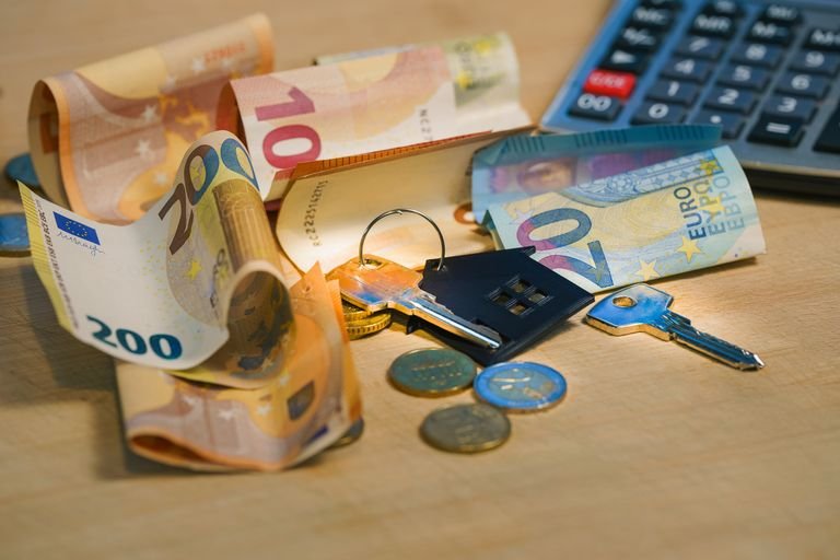 Mortgage Prequalification vs Preapproval: Which Do You Need First?