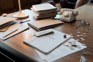 Qualified vs. Ordinary Dividends: Differences, Taxes, and Examples